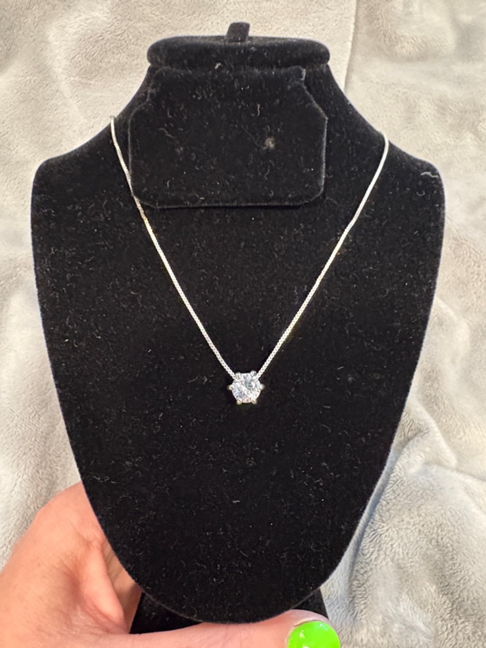 Silver Star Pendant Necklace - Elegant Sparkle